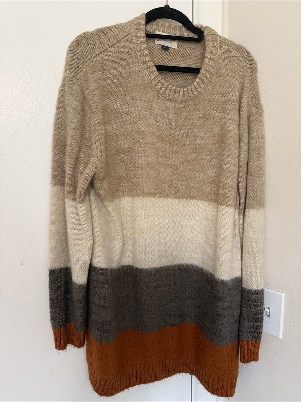 Cozy Colorblock Crewneck Sweater - Taupe/White/Gray/Brown